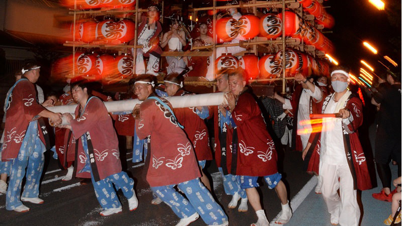 喧嘩祭りとしての側面