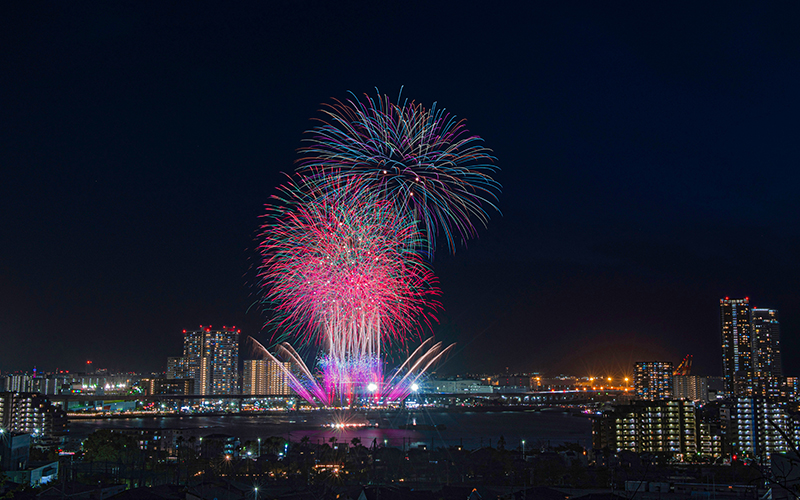 音楽×花火×海！東区名物の一体感を生中継で体感