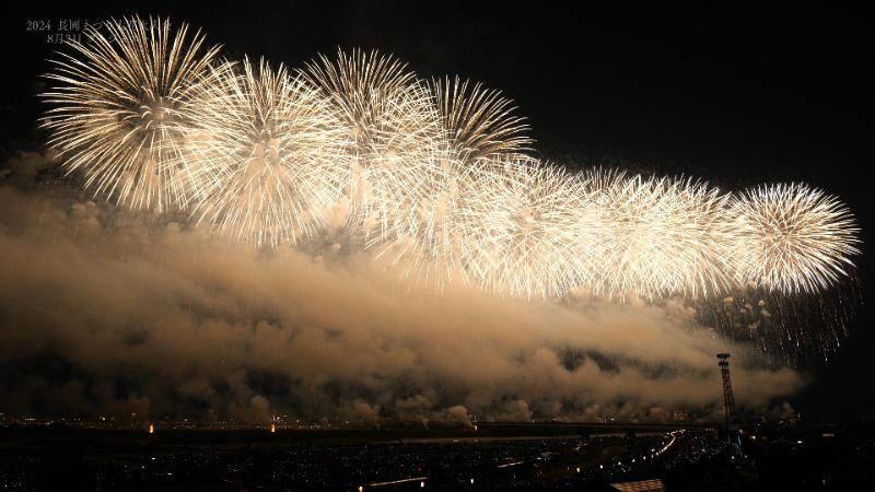 大迫力の花火は必見！