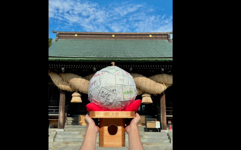 神聖な宮地嶽神社という舞台