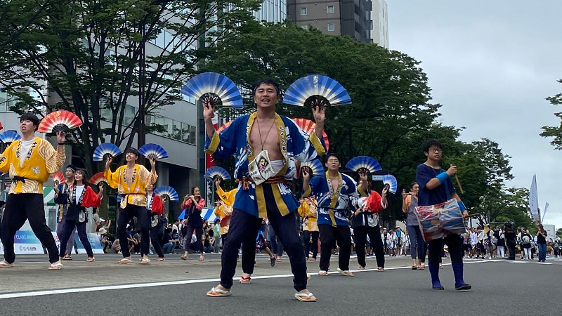 すずめ踊りとは