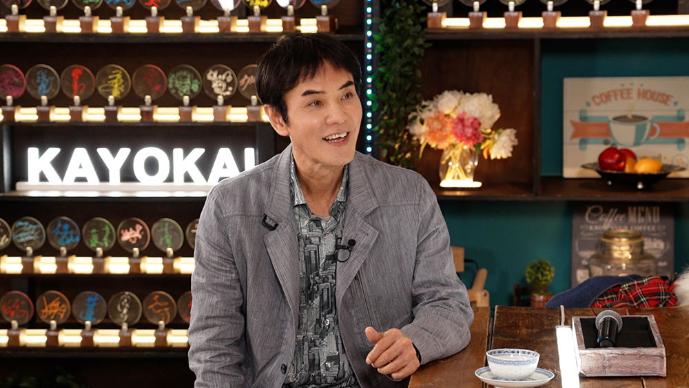 腹話術師　いっこく堂