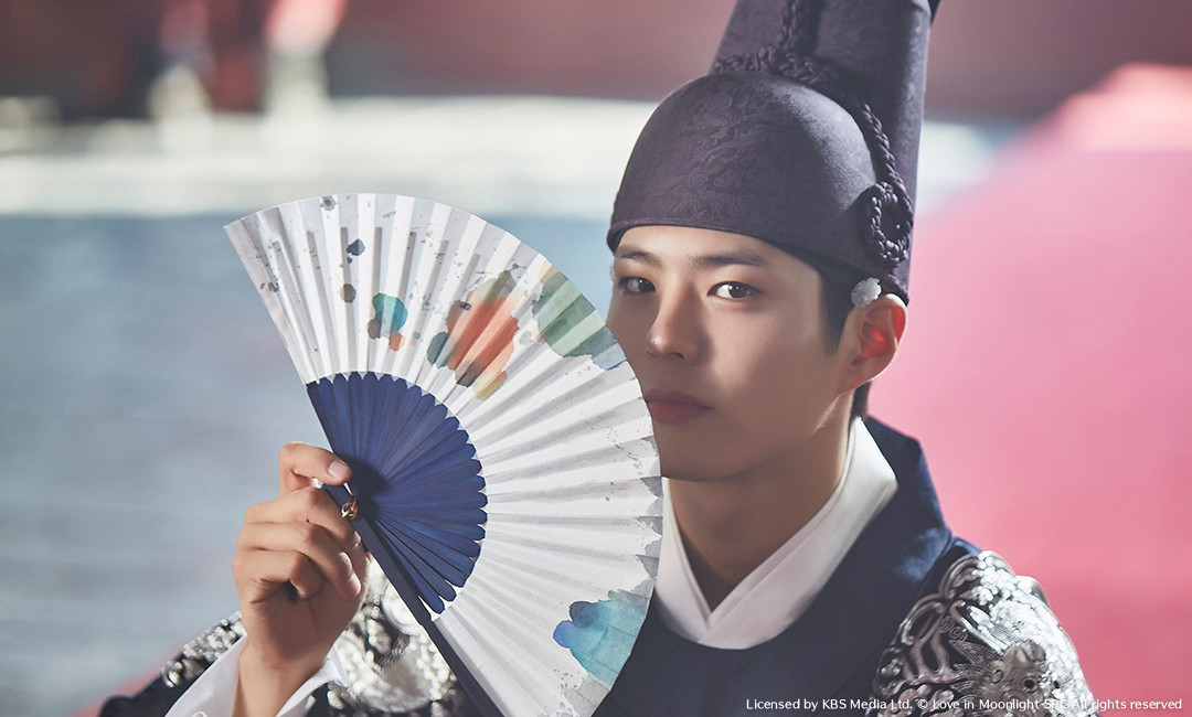 雲が描いた月明り（原題） Licensed by KBS Media Ltd. © Love in Moonlight SPC All rights reserved