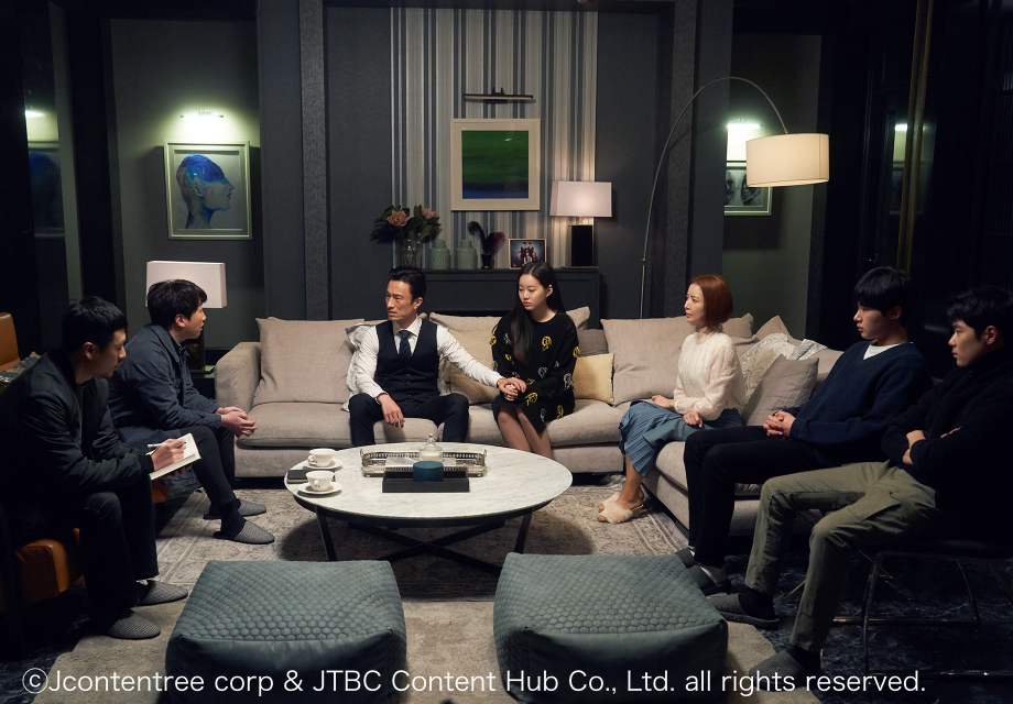 SKYキャッスル～上流階級の妻たち～ ©Jcontentree corp & JTBC Content Hub Co., Ltd. all rights reserved.
